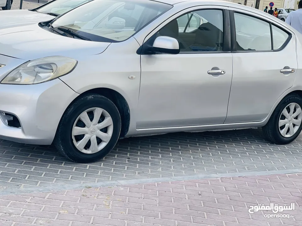 nissan sunny 2012