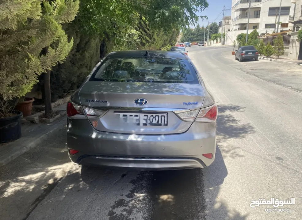 سيارة هيونداي سوناتا هايبرد