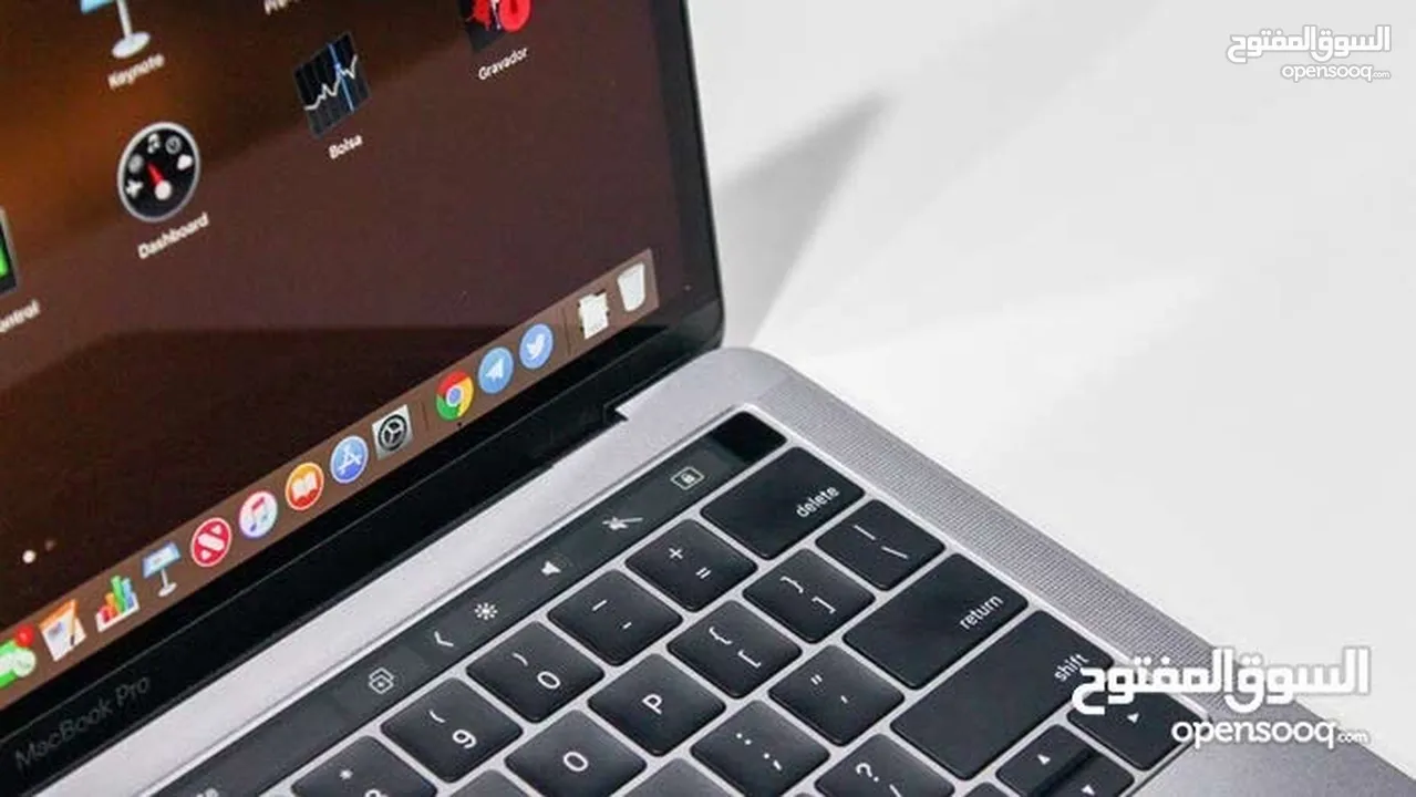 للبيع أو المبادلة لابتوب Macbook Pro بمواصفات عالية