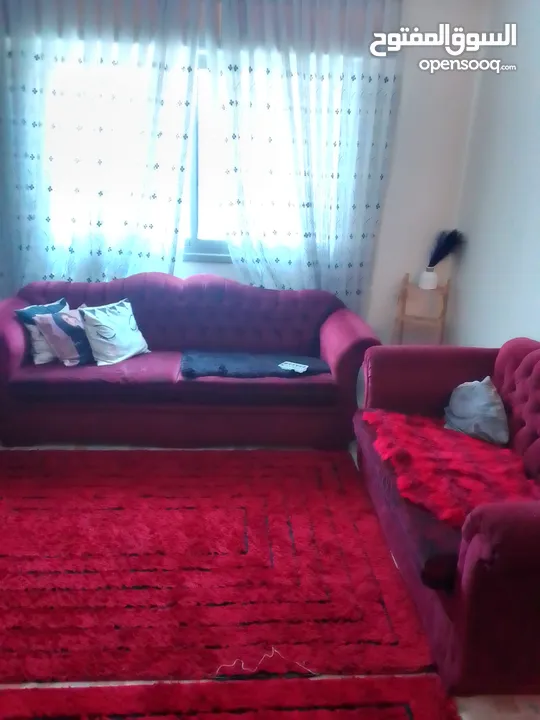 طقم كنب بحاله الجديد عدد2