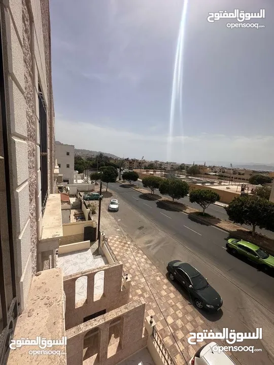 شقه للبيع في الثالثه جديده لم تسكن طابق ثاني شارع رئيسي مقابل السادسه اكمال المنشور في الأسفار