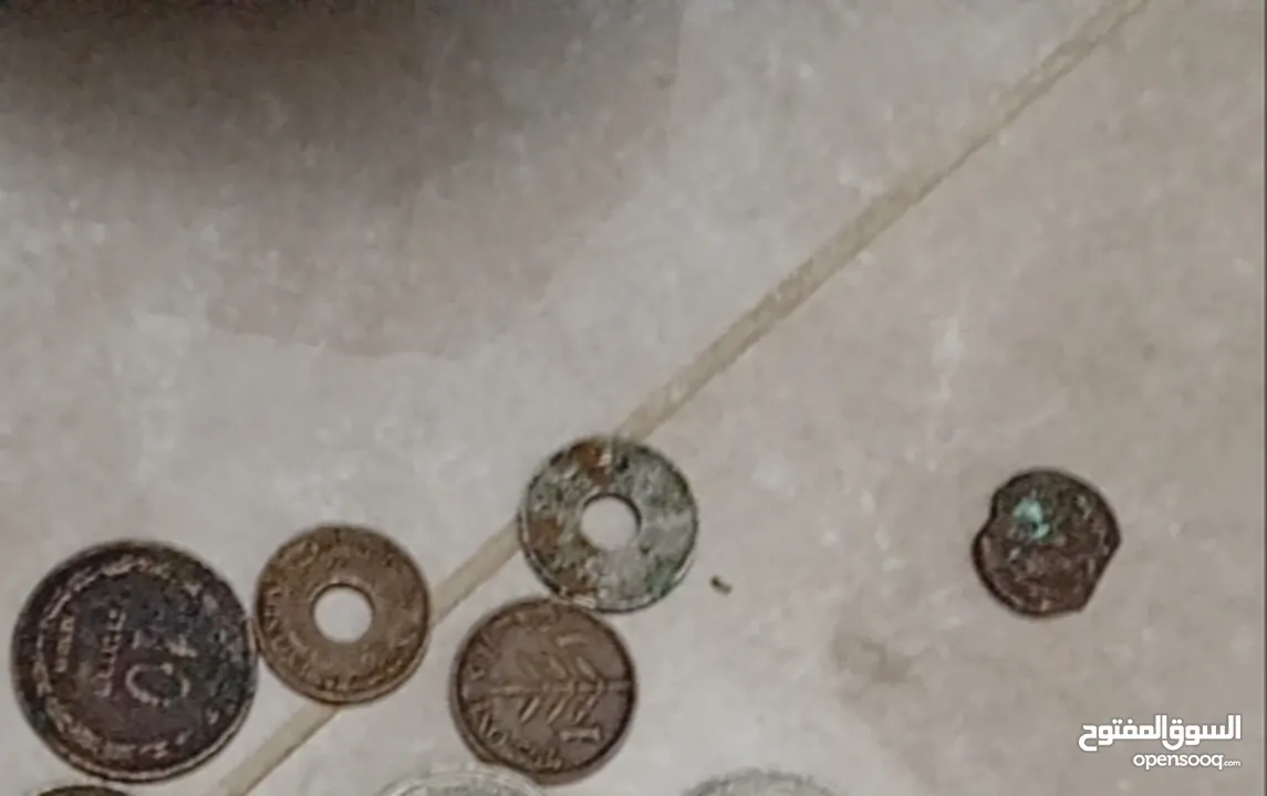 عملات قديمه من فئه لجنيه الاسرائيلي وليره السرائيليه وفئه الشيكل وعملاد معدنيه فلسطينيه