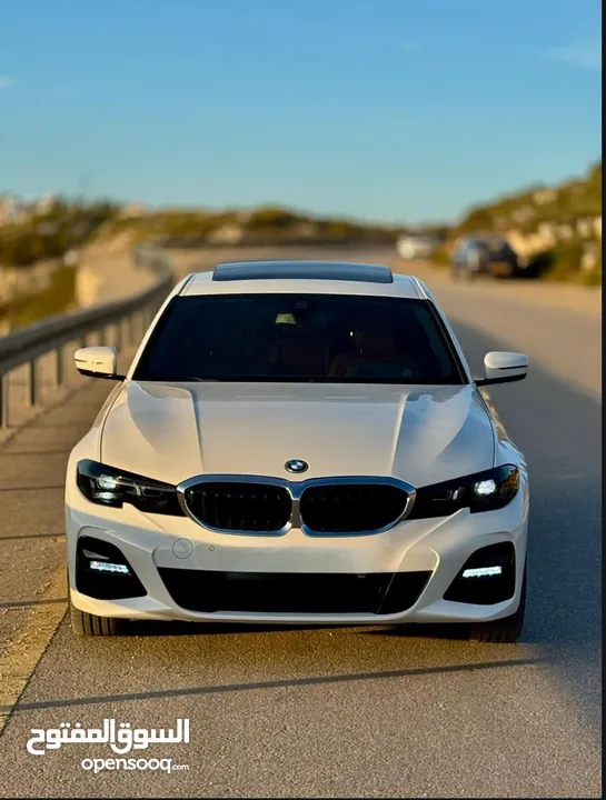 BMW 330e M package 2021 XDrive plagein haypred  4*4