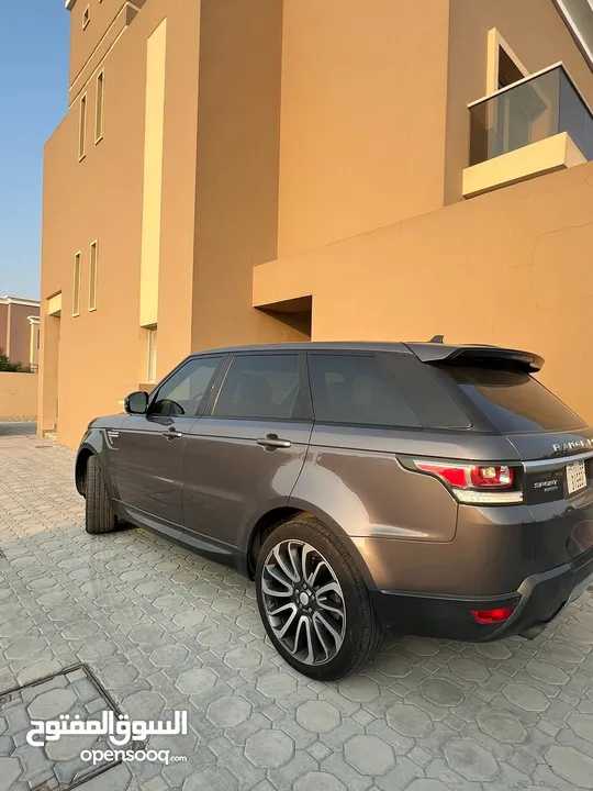 Range Rover sport HSE 2016 V6 سيارة  بريطانية سوبرشارج