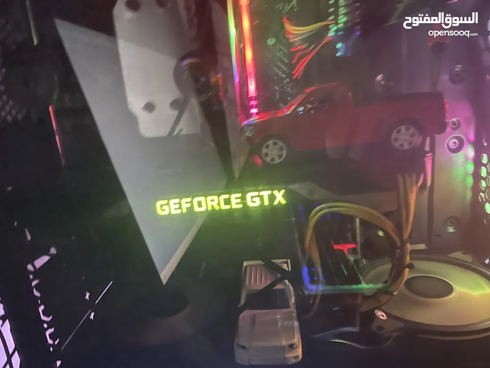 Pc وكالة للبيع مع شاشه وكامل اغراضه