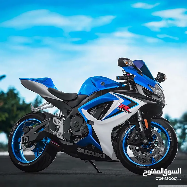 مطلوب: دراجة 4 cylinder من سوزوكي او هوندا او كاواساكي او ياماها.
