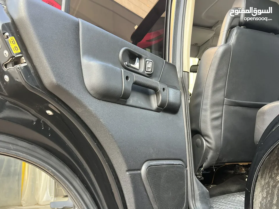 Land Rover discovery 2004 لاند روفر ديسكفري 2004