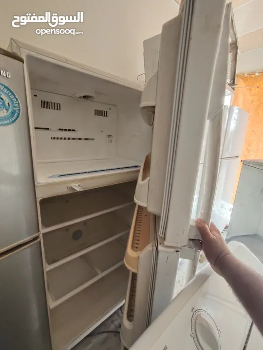Hitachi refrigerator fridge is very good condition and good working