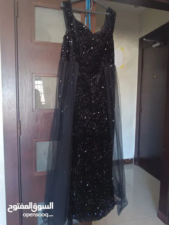فستان سهرة للبيع