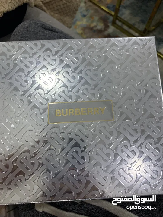 BURBERRY HER 50