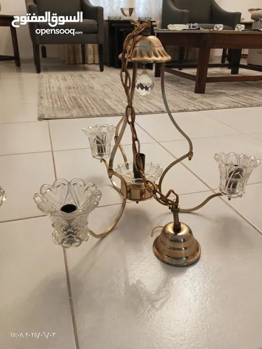 اثاث وكهربائيات