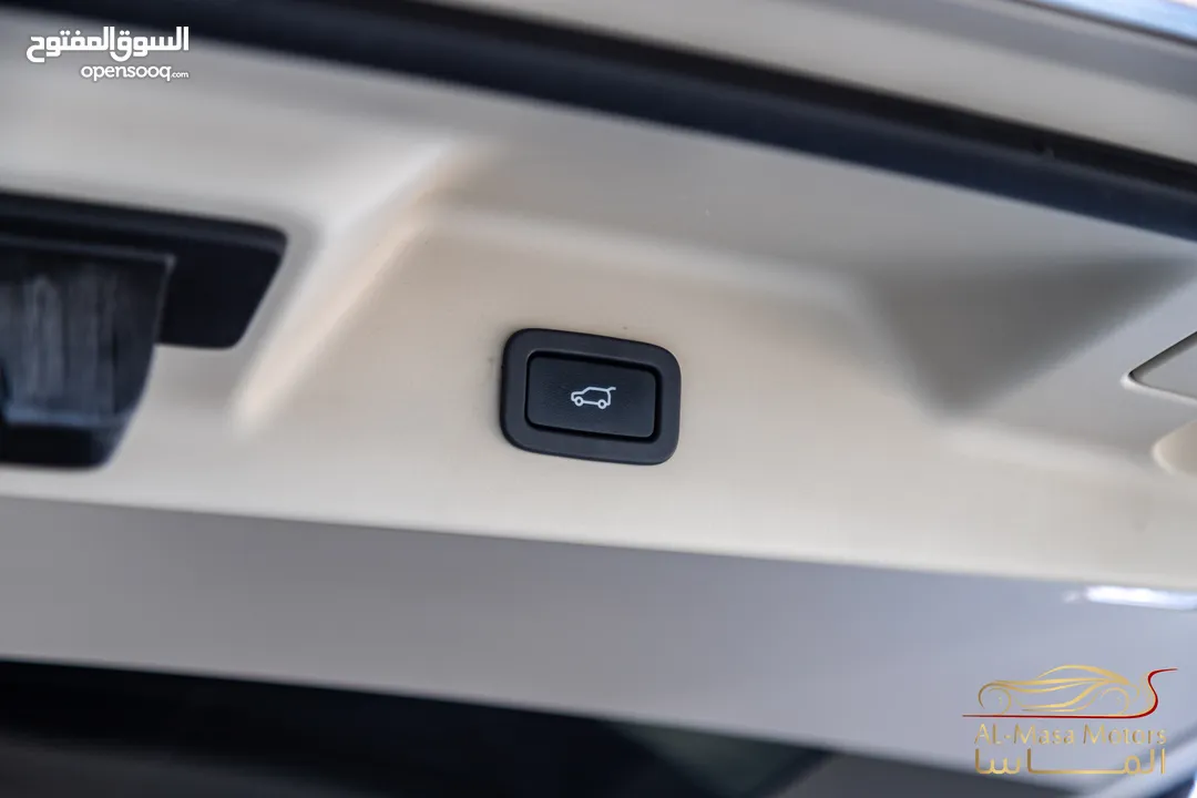 Range Rover Vogue Hse 2020 Plug in hybrid   السيارة بحالة الوكالة و قطعت مسافة 50,000 ميل فقط