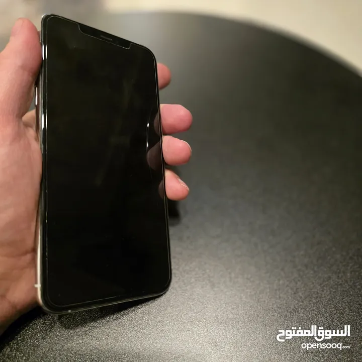ايفون 11 برو ماكس حالة ممتازة