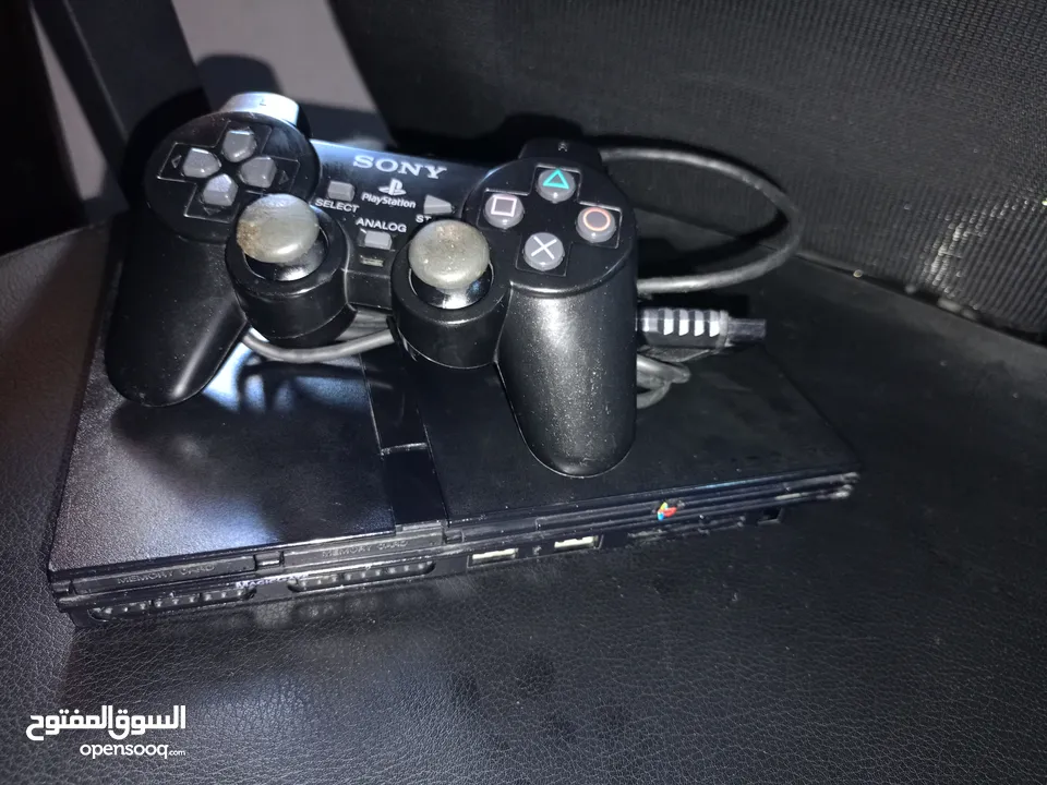 للبيع: بلاي ستيشن 2 - فرصة رائعة لعشاق الألعاب!