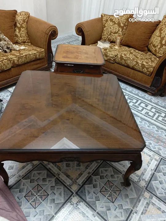طقم طاولات