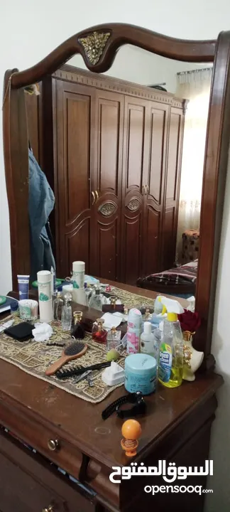 غرفة نوم بحاله ممتازه