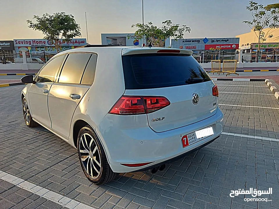 DHS 20000/= 2015 VOLKSWAGEN GOLF FULL OPTION بحالة ممتازة جداً - فل اوبشن