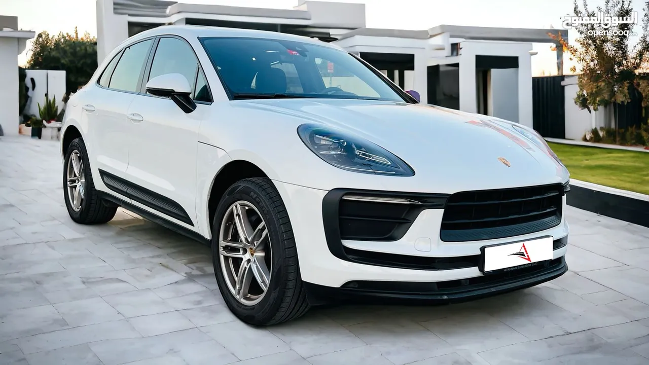 Porsche Macan 2023 - GCC - Under Warranty Till 2025 - Like New