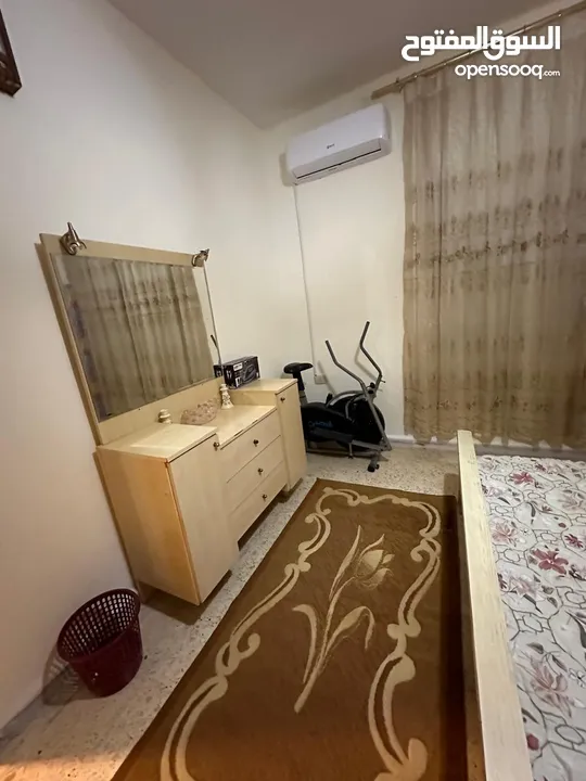 شقة مفروشة طابق أرضي اربد الحي الشرقي قرب أسواق القسطاس ودوار رحال للايجار عائلة منطقة هادئة ومخدومة