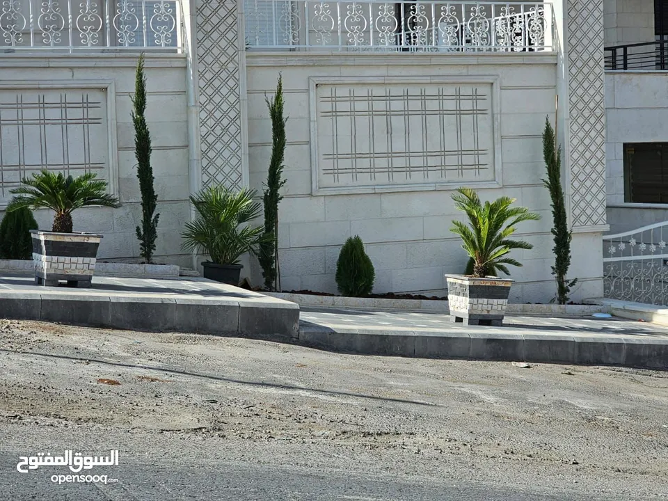 أحواض زراعه رخام طبيعي طبقتين ديكوري جميل جدا للأاشجار وعصري قوي ومتين وشلالات