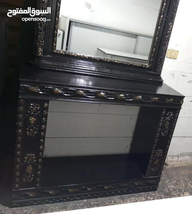 #مدخل بيت انتيكا ضخم تفصيل خشب لاتيه  السعر 40د عرضها 125 العنوان اربد الحي الشرقي شارع الثلاثين 079