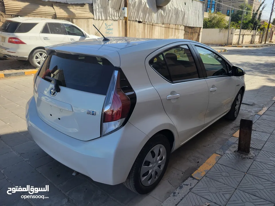 تويوتا بريوس سي 2014    2014 Toyota Prius C