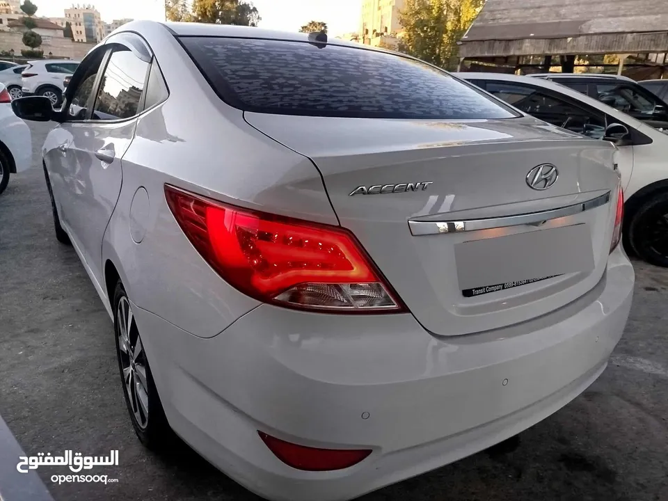 هيونداي  أكسنت،   2018 ترخيص 2018 بنزين فل إضافات ماعدا فتحة سقف