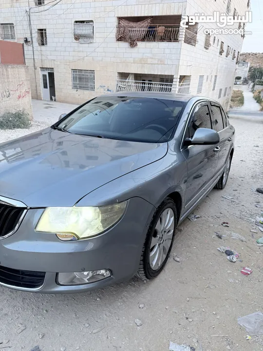 Skoda Superb 2011