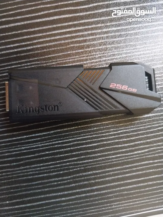 فلاش ذاكرة تخزين نوع Kingston  256GB