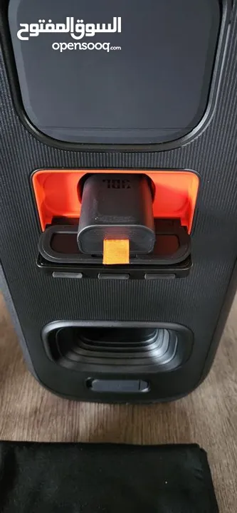 سماعه 120jbl partybox clup جديده بسعر مغري للاستفسار التواصل على الرقم  النسخه الجديده