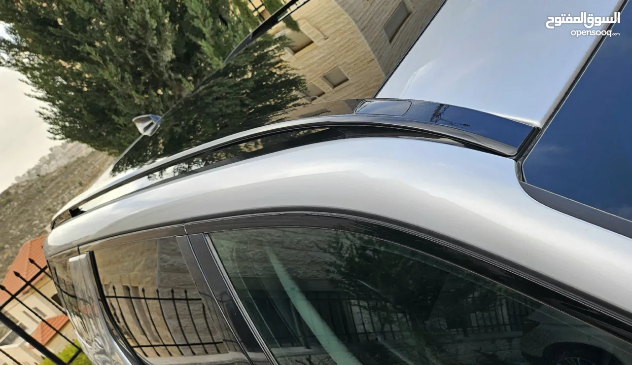 لاندروفر دسكفري مميز