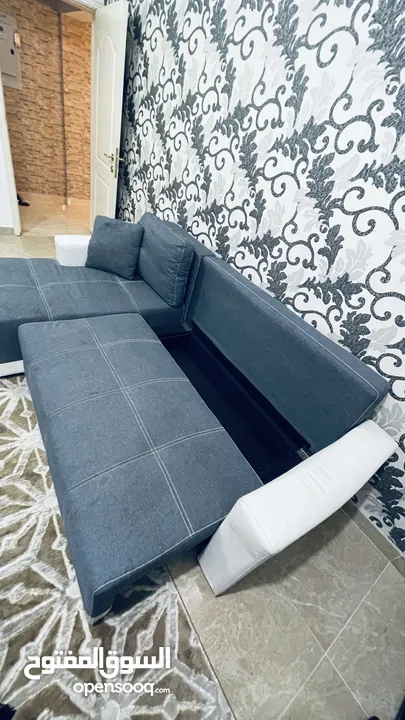 Sofa L- shape come bed (Home Center)