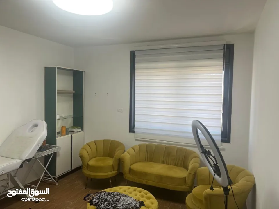 صالون تجميل للبيع بسعر مغري جدا