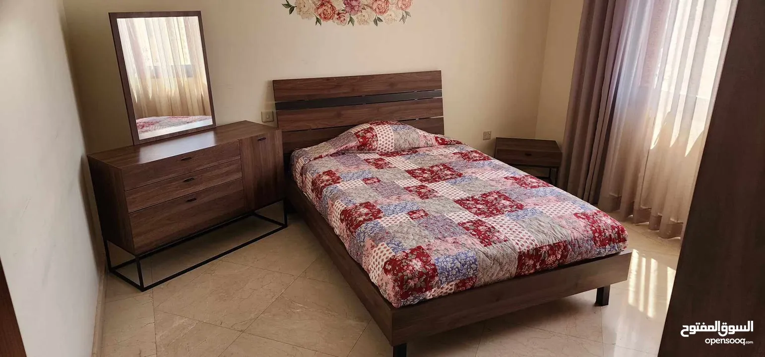 Bedroom set غرفة نوم 5 قطع