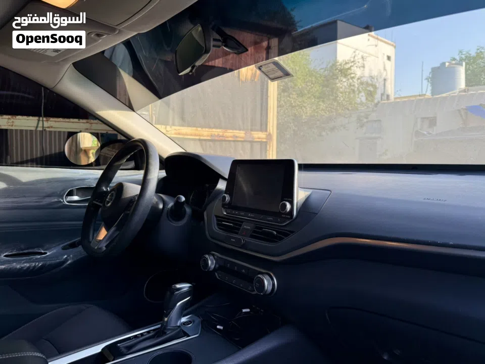 NISSAN ALTIMA 2019 (S) NEAT & CLEAN CAR JUST BUY AND DRIVE LESS KM DRIVEN