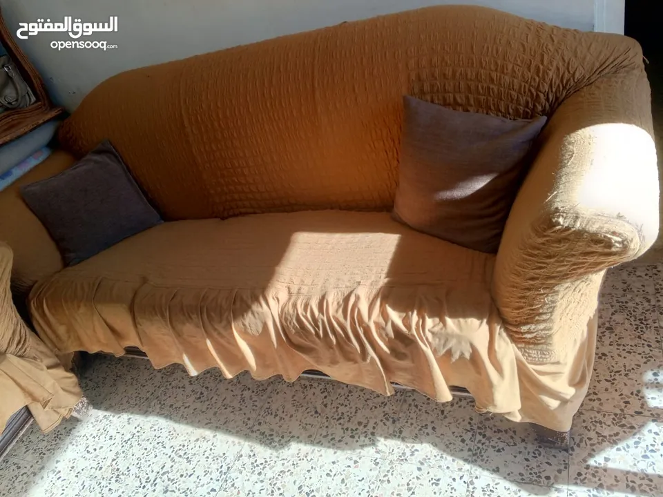 للبيع  بداعي السفر طقم كنب 7 مقاعد مع كفر
