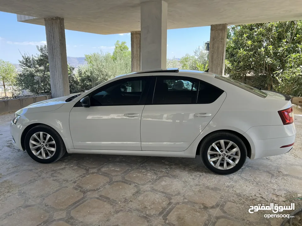 سكودا اوكتافيا 2017 للبيع