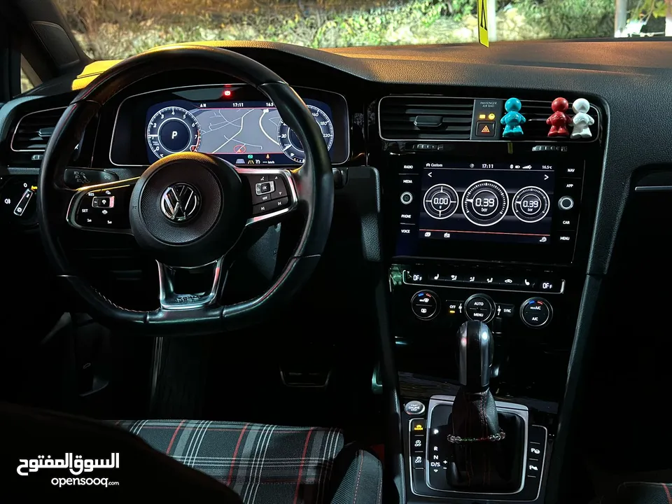 جولف GTI MK7.5 PERFORMANCE فل اضافااات ولا جرام بوية بحالة الوكالة عداد اصلي 47