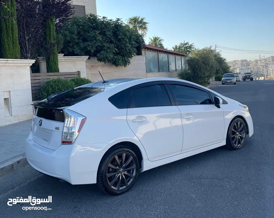 تيوتا بريوس فلللل كامل عاده البانوراما بطاريه مركزيه تحت الكفاله فحص 3 جيد