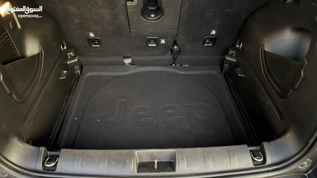 2020 4*4 jeep renegade