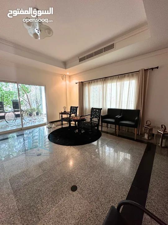 فيلا واسعة غير مفروشة Beautiful Spacious 6+1 BR Villa