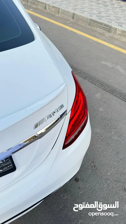 مرسيدس بنز C300 AMG بحادث خفيف وايرباجات الوكاله