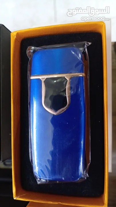 قداحات ستانلس شحن كهربائيه مع ال USB بصندوق انيق