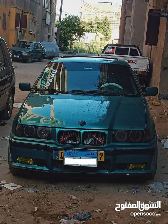 E36   Model 92 للبيع Bm ww فتحه سقف  مكنه  m50b25  مانوال2500cc  فتيس zf فوانيس تعديل امامي وخلف