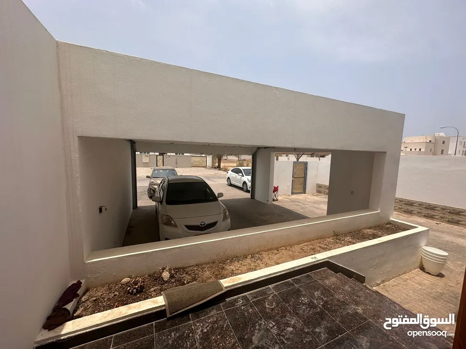 LUXURY VILLA IN NORTH MWALEH NEAR ALMOUJ