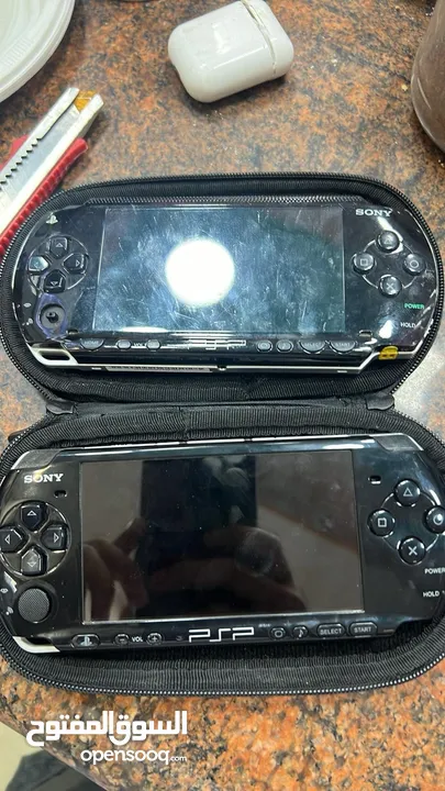 جهازين PSP بحالة ممتازه معهم 3 سيدات