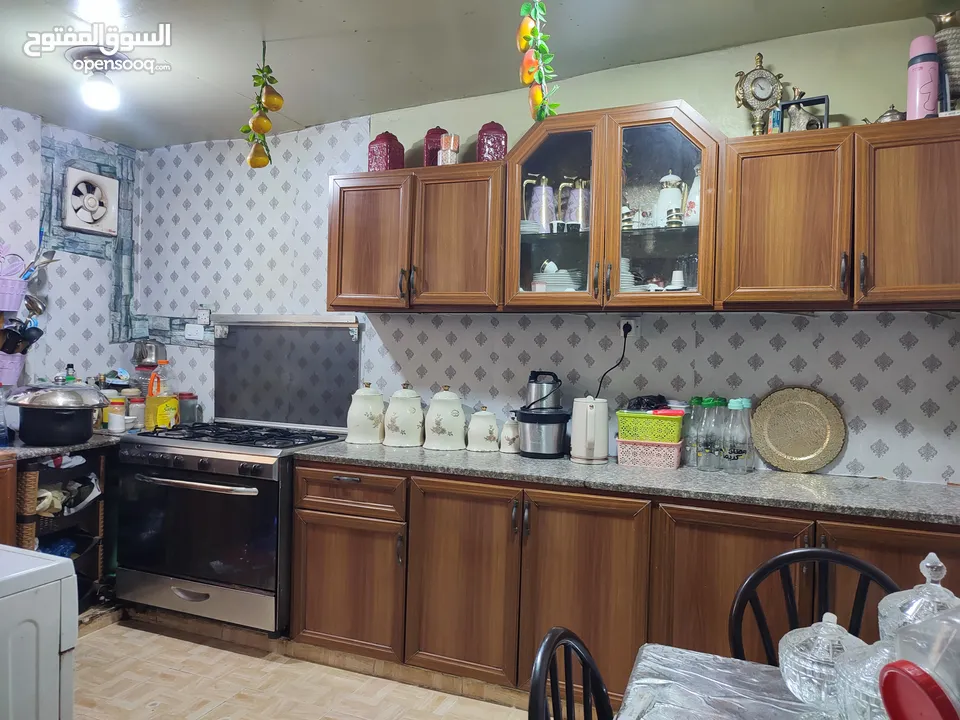 منزل طابقين
