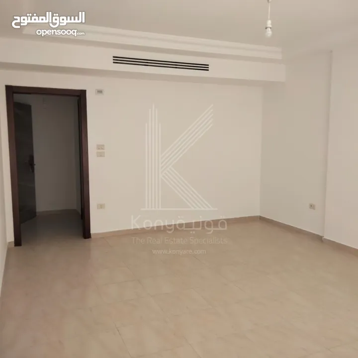 شقة فاخرة للبيع في دير غبار