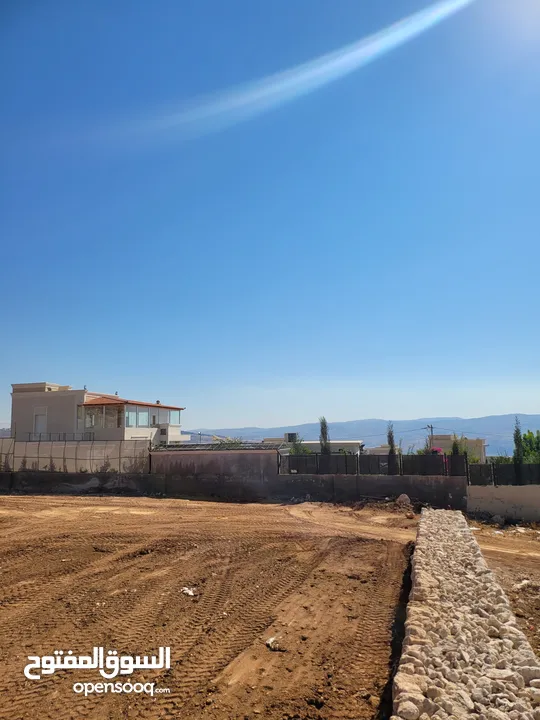 ارض استثمارية بشمال عمان / الاردن في كومباوند بابيلون باطلالة خلابة