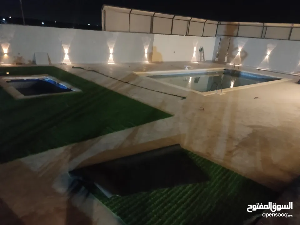 عشب صناعي اقل سعر بالمملكة وتحدي بسعر كثافة وثبات لون  يوجد صناعة  اردني  فيتنامي سعودي مصري امراتي